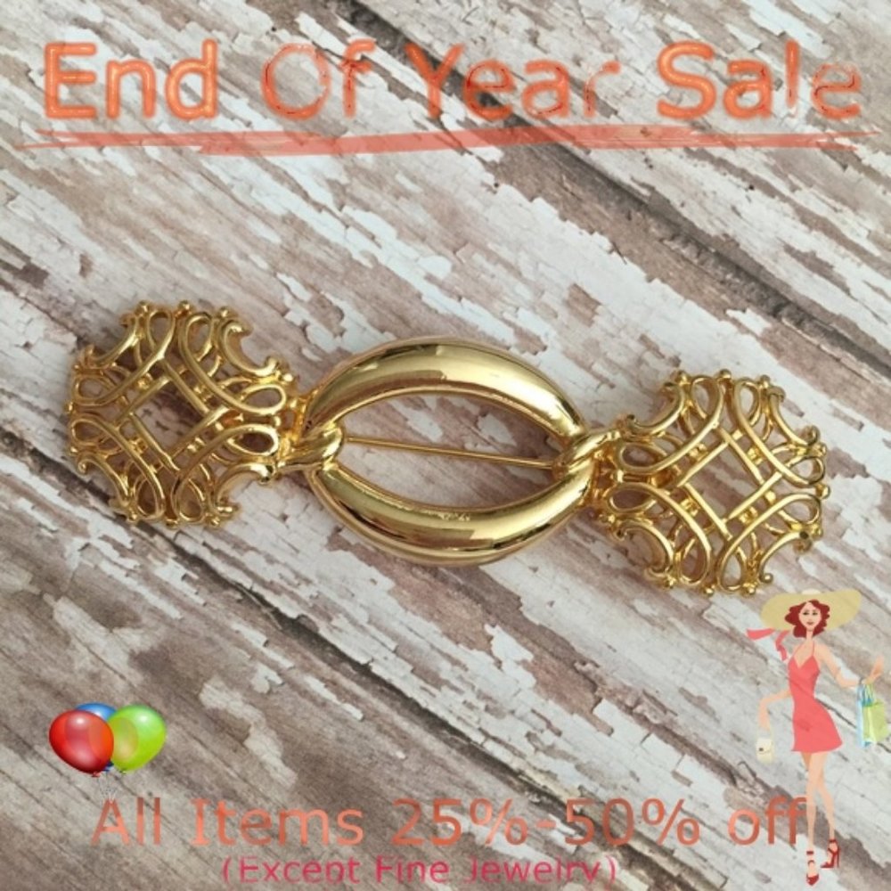 Gold tone Brooch 3”
